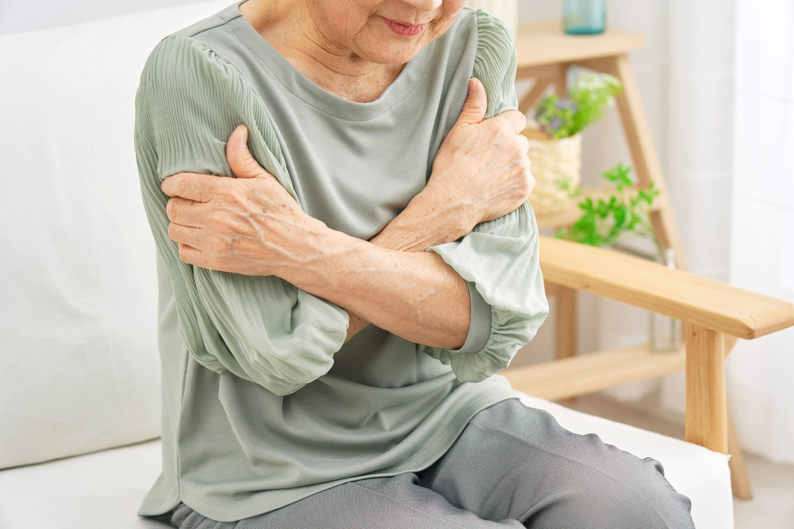 高齢者の冷え対策｜原因と日常生活でできる工夫